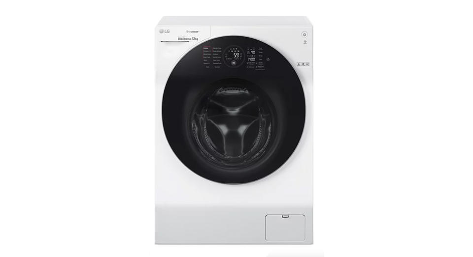 Thanks to its12kg capacity, this LG machine is great for washing duvets and bedding. 