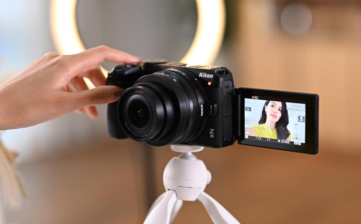 Nikon's mirrorless Z30 is an affordable, lightweight vlogging camera - engadget.com