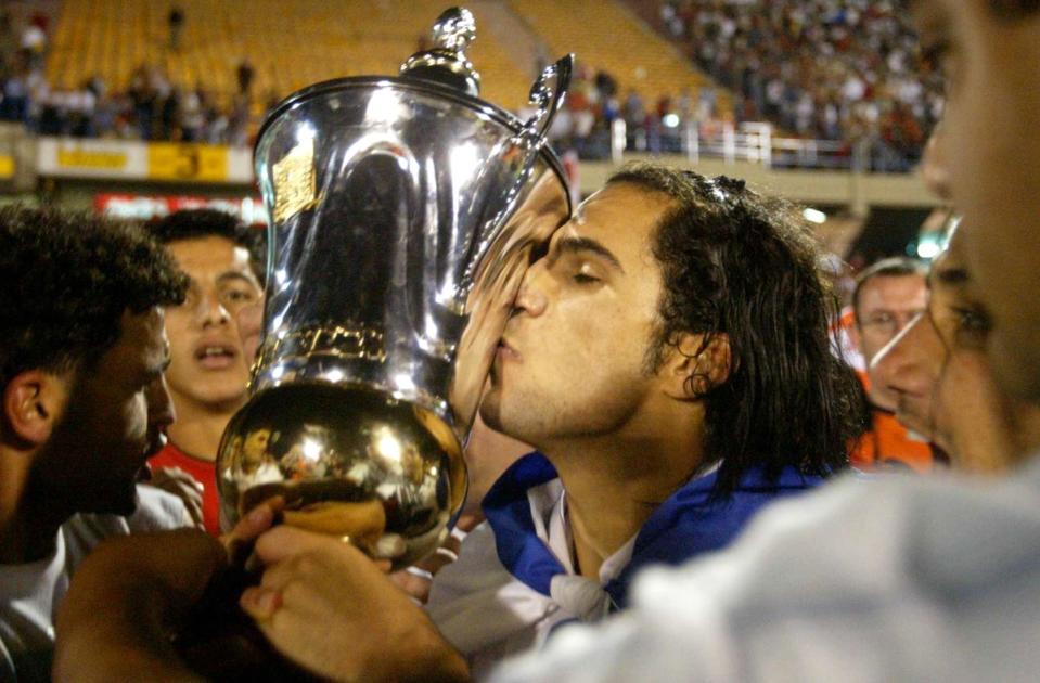 Lior Asulin won the Israel State Cup with Bnei Sakhnin during his career  (Getty Images)