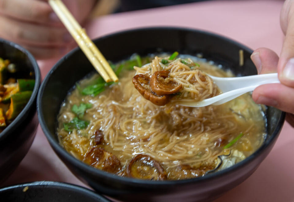 Wen Li - mee sua spoon