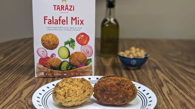 Tarazi box with falafels