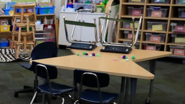 The Centers for Disease Control and Prevention says an unnamed, unvaccinated and unmasked elementary school teacher in Marin County, California infected half of her students with COVID-19 by reading aloud to them. (Photo by Andy Lyons/Getty Images)