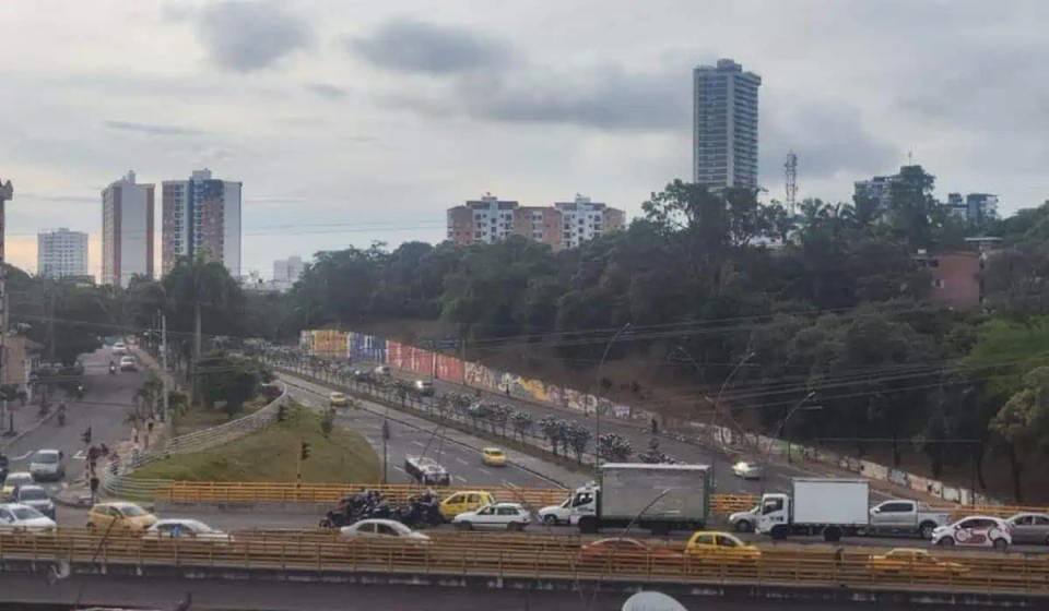 Imagen de referencia para nota de pico y placa el viernes 2 de junio de 2023. Foto: Valora Analitik.