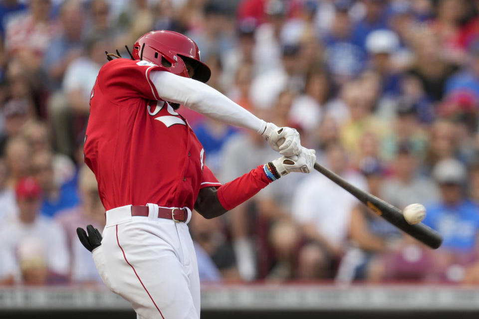 Cincinnati Reds' Elly De La Cruz hits a two-run home run against the Los Angeles Dodgers during the first inning of a baseball game in Cincinnati, Wednesday, June 7, 2023. (AP Photo/Jeff Dean)