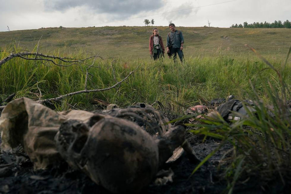 Bella Ramsey and Pedro Pascal in 'The Last of Us.'