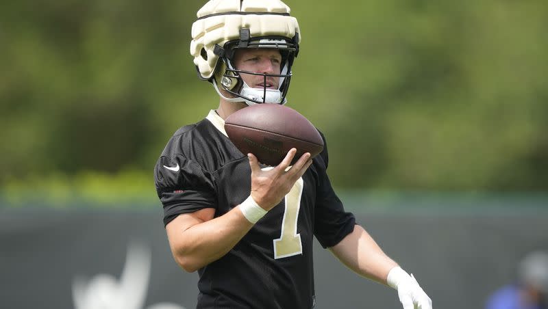 New Orleans Saints tight end Taysom Hill runs through drills at the team’s minicamp in Metairie, La., Thursday, June 15, 2023. The former BYU standout will be reunited with his fellow backfield mate Jamaal Williams when the Saints open the 2023 season.