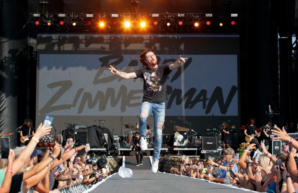 TWIN LAKES, WISCONSIN - JULY 23: Bailey Zimmerman performs onstage at Country Thunder Wisconsin - Day 4 on July 23, 2023 in Twin Lakes, Wisconsin. (Photo by Joshua Applegate/Getty Images)