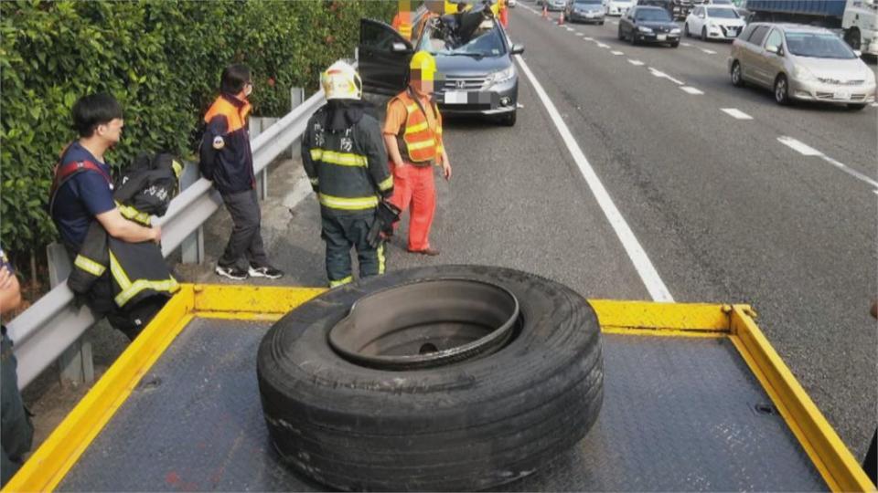 國道曳引車車輪突脫落 直砸對向車釀死傷