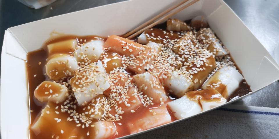 chee cheong fun club - combination gravy