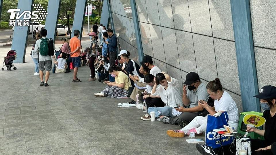 張學友歌迷排隊。（圖／黃城碩攝）