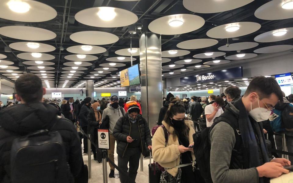 Queues in Heathrow terminal 5 on January 22 - PIA JOSEPHSON via REUTERS 