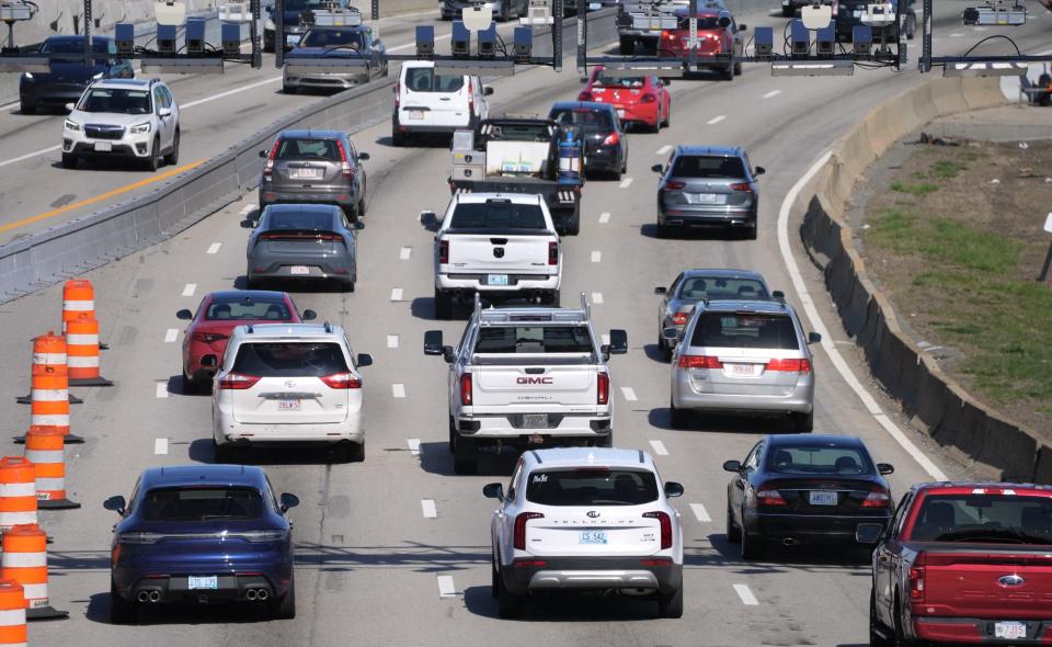 Drivers heading east on the Washington Bridge, where three lanes, two 10 feet wide and one 11 feet wide, will replace the two 12-foot lanes.