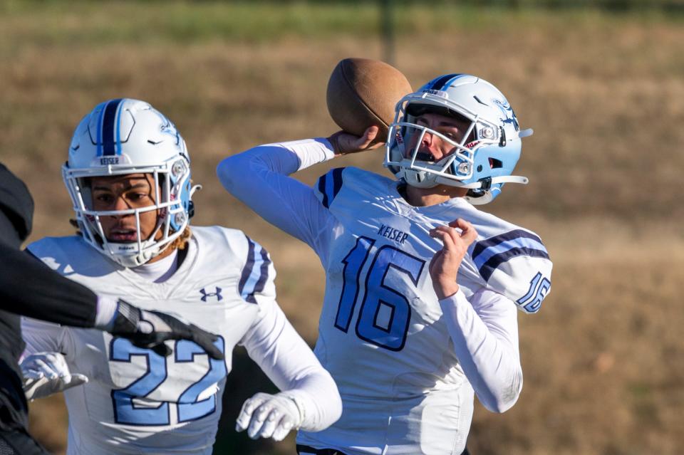 Keiser quarterback Shea Spencer (16) throws a pass during the Seahawks' national first-round game at Bethel University on Nov. 19 in McKenzie, Tennessee.