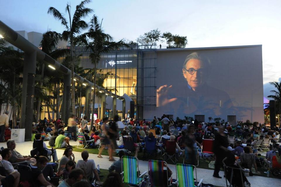 The New World Symphony’s WALLCAST’s fill the park outside the New World Center on Miami Beach with viewers.