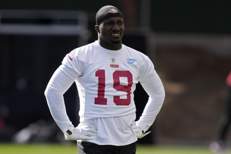 San Francisco 49ers wide receiver Deebo Samuel (19) takes part in a practice ahead of the Super Bowl 58 NFL football game Wednesday, Feb. 7, 2024, in Las Vegas. The 49ers play the Kansas City Chiefs Sunday in Las Vegas. (AP Photo/John Locher)