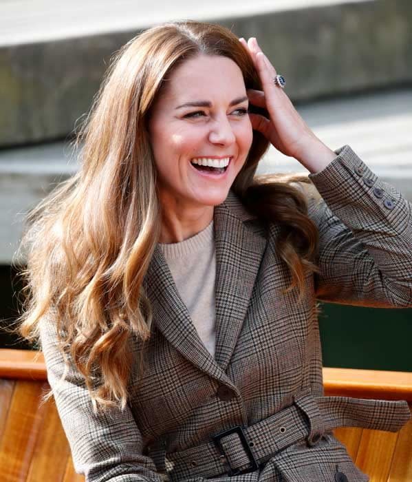 kate-middleton-on-boat