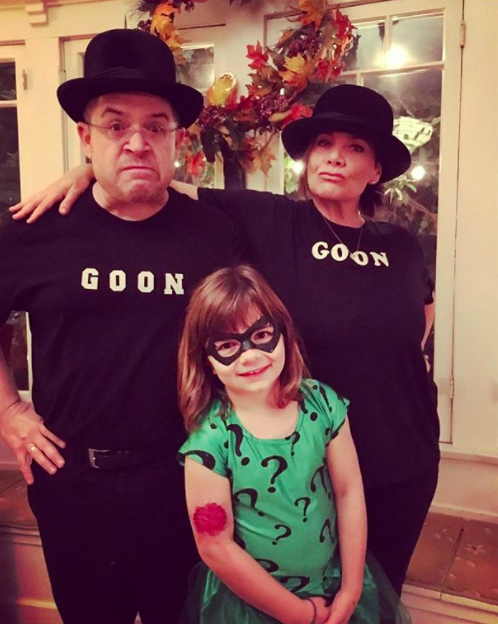<p>Patton Oswalt’s soon-to-be wife shared this family shot, writing, “Happy Halloween from The Riddler and her GOONS.” (Photo: <a rel="nofollow noopener" href="https://www.instagram.com/p/Ba752ohDhUw/?hl=en&taken-by=meredithsalenger" target="_blank" data-ylk="slk:Meredith Salenger via Instagram;elm:context_link;itc:0;sec:content-canvas" class="link ">Meredith Salenger via Instagram</a>) </p>