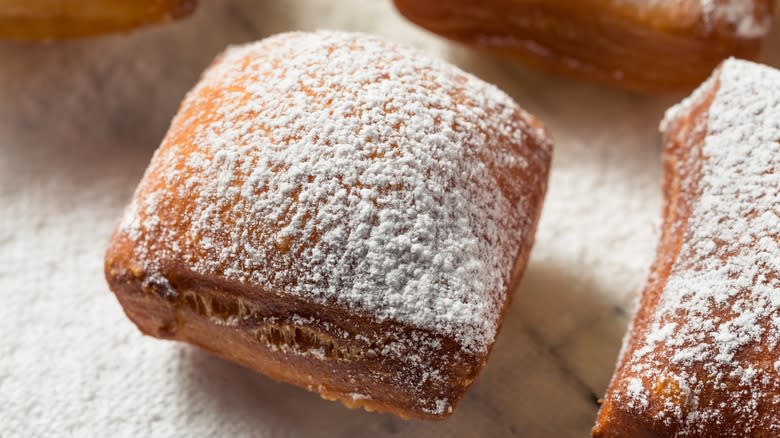 square beignet