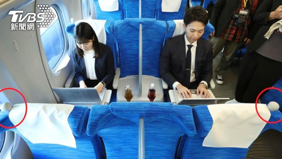 日本新幹線座椅上的「神秘突起物」，一度引起眾多網友討論，好奇其真實用途。（圖／達志影像美聯社）