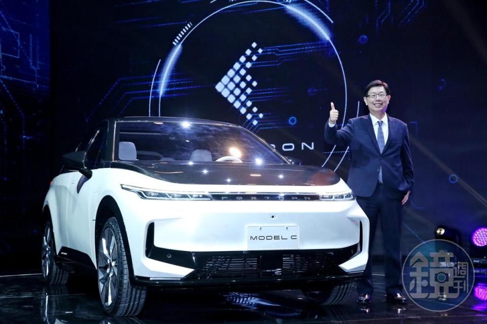 Model C是鴻海旗下商用車款的首發，劉揚偉透露售價在百萬元內，憑藉高CP值打響第一炮。
