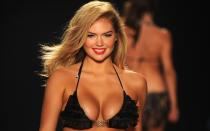 Sie ist vielleicht das berühmteste Bademodenmodel der letzten 20 Jahre: Kate Upton bei einer Show während der Fashion Week Swim 2012 in Miami Beach, Florida. (Bild: Frazer Harrison/Getty Images for Beach Bunny)