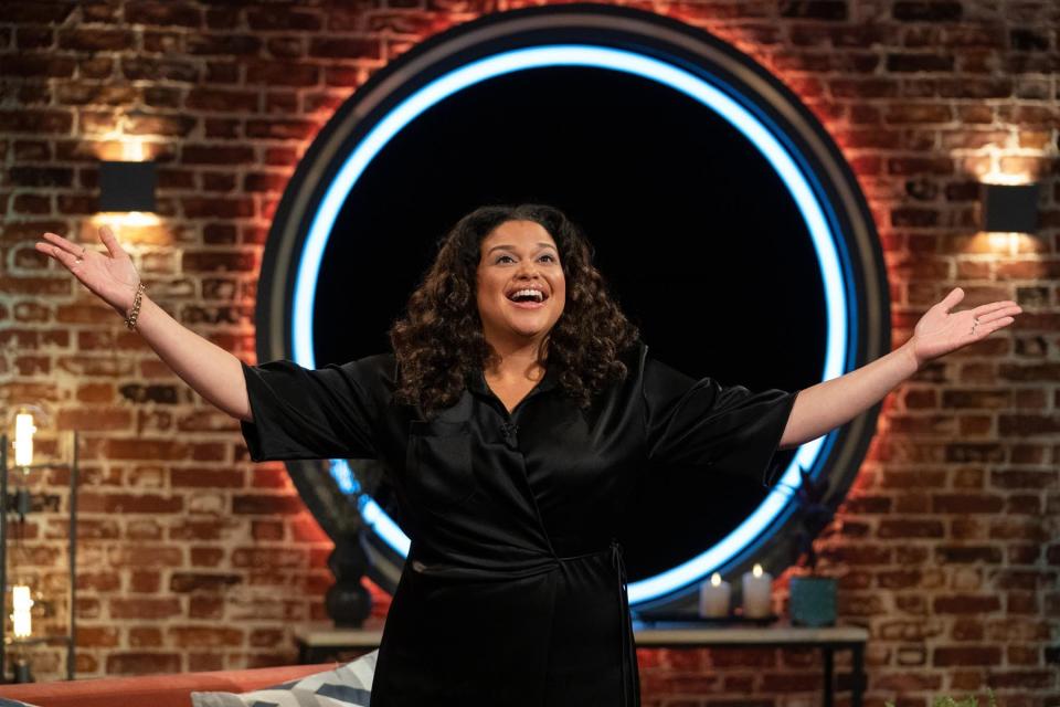 Circle michelle buteau