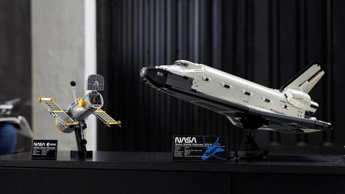 LEGO® NASA Mars Rover Perseverance – The Boeing Store