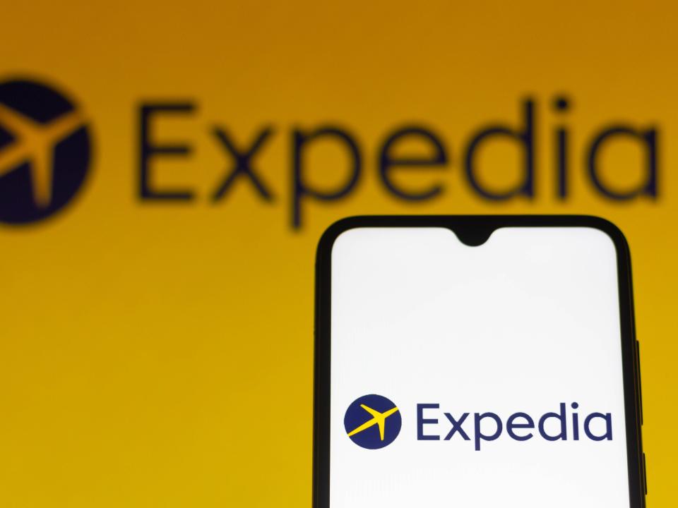 Expedia logo