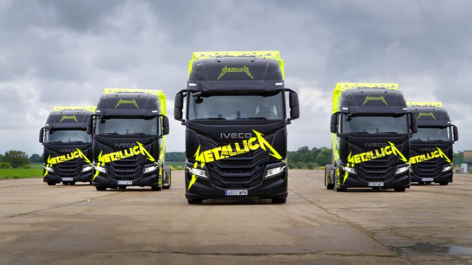 IVECO_SWay_Truck_Metallica_special_edition_1