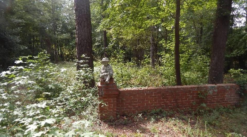 A look at Upper Pine Grove Cemetery in Irmo before it was renovated as it fell into disrepair.