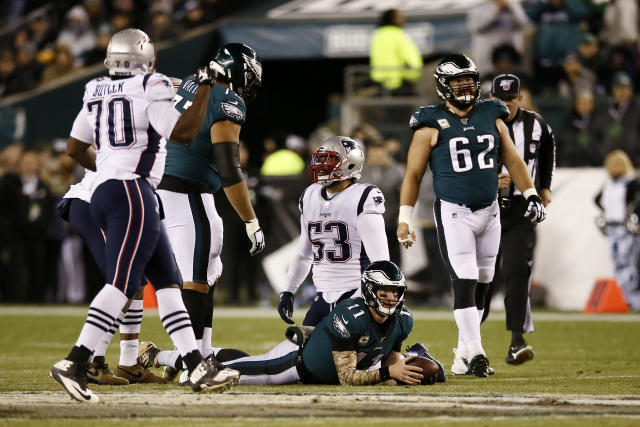 Edelman's TD Pass Leads Patriots Over Eagles 17-10