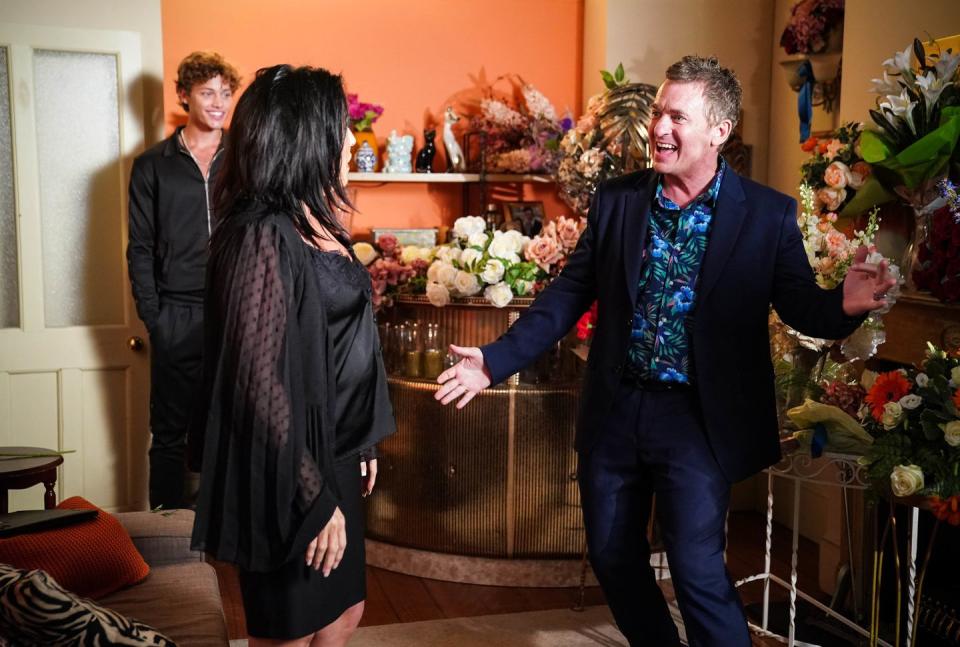 <p>After some words of wisdom from Freddie, optimistic Alfie has decided that a grand gesture <a href="https://www.digitalspy.com/soaps/eastenders/a41445877/eastenders-spoilers-alfie-moon-kat-slater-gesture/" rel="nofollow noopener" target="_blank" data-ylk="slk:could win Kat back" class="link ">could win Kat back</a>. </p>