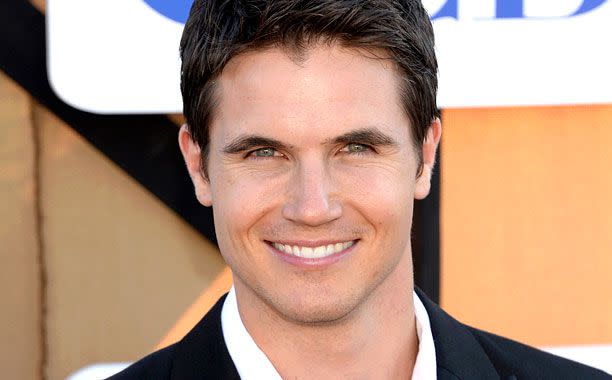 Jason Kempin/Getty Images Robbie Amell