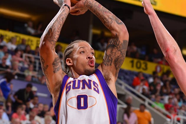 Michael Beasley says he's playing better because he stopped listening,  immediately has bad game
