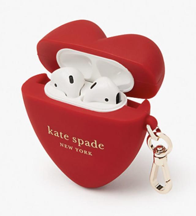 Kate Spade Valentine's Day Collection Releases 3D Heart Purses & More – WWD