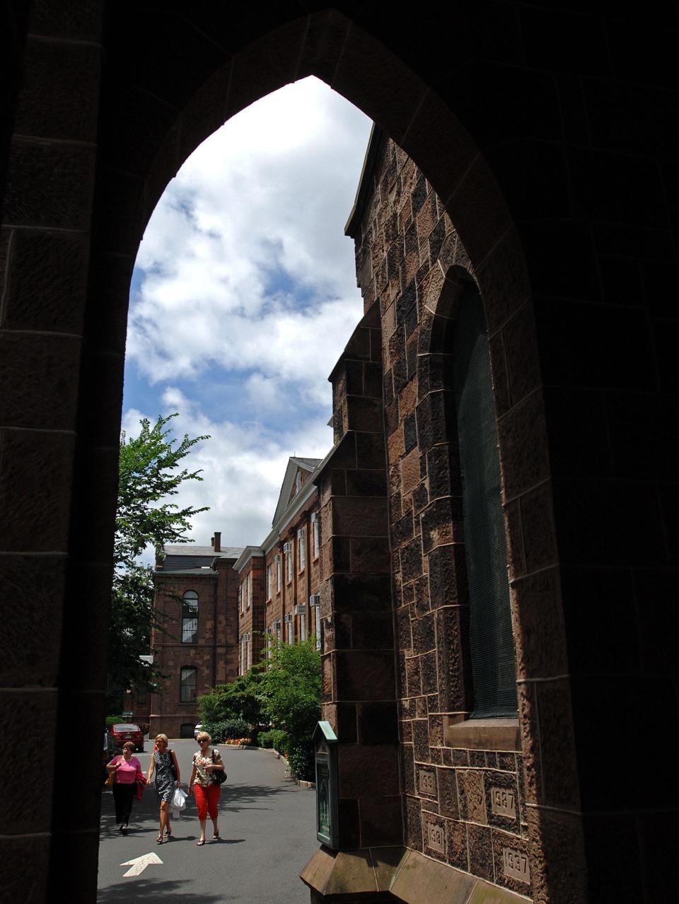 Scenic photos of the Rutgers College Avenue Campus in New Brunswick.