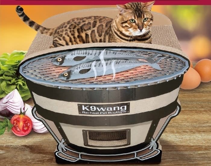 【寵喵樂】日式圓形烤爐貓抓屋，限時特價599元。（圖取自Yahoo奇摩購物中心）