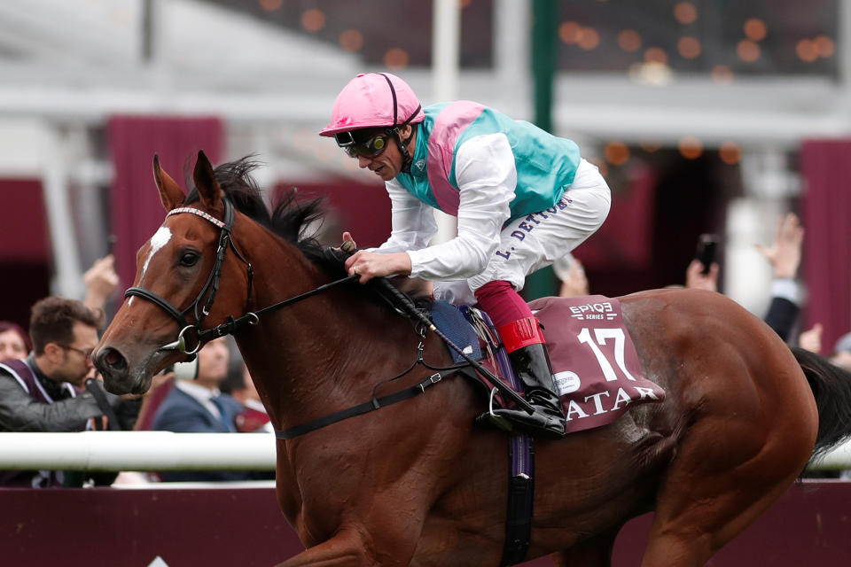 Horse Racing - Qatar Prix de l'Arc de Triomphe - Chantilly Racecourse, France - October 1, 2017 Frankie Dettori on Enable wins the Qatar Prix de l'Arc de Triomphe (Group 1) REUTERS/Benoit Tessier