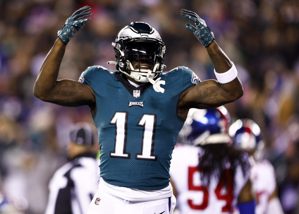 Philadelphia Eagles WR A.J. Brown celebrates after a touchdown during a game against the New York Giants on Jan. 21. (Kevin Sabitus/Getty Images)