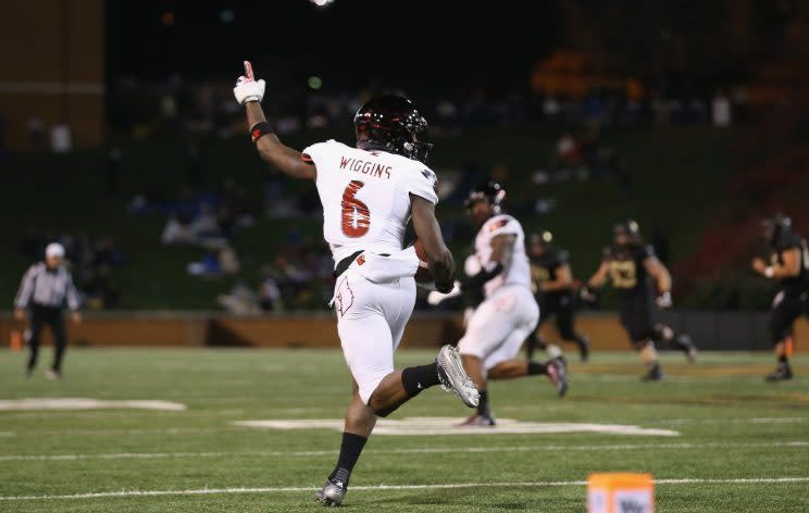 Shaq Wiggins says Bobby Petrino won’t let him transfer to five schools. (Getty)