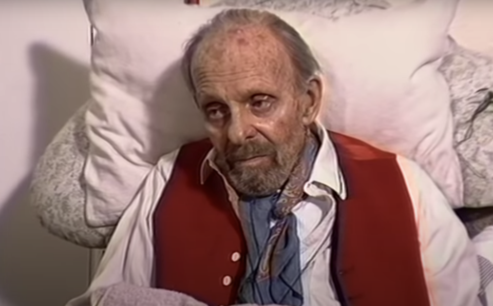 Terry-Thomas in a segment on Thames News. (Thames News/YouTube)