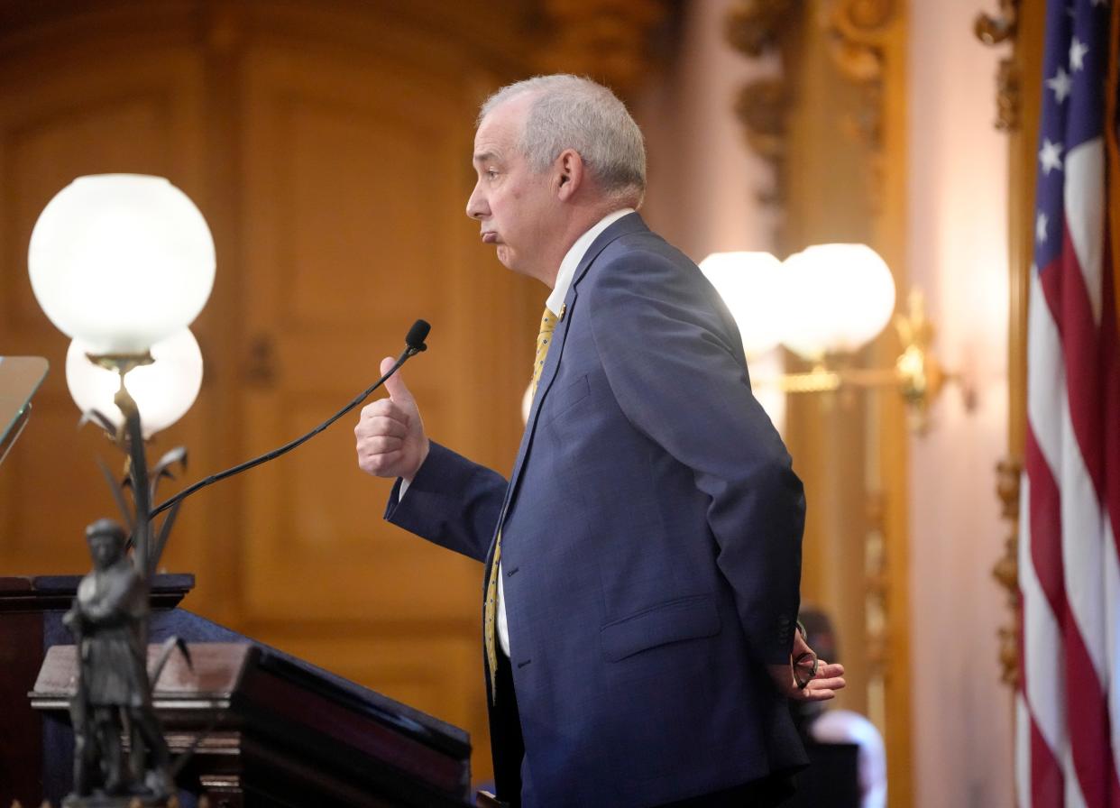 Ohio Senate President Matt Huffman gives the thumbs up to start the proceedings before Governor Mike DeWine's State of the State address.