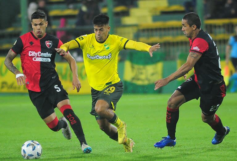 DEFENSA VS NEWELLS