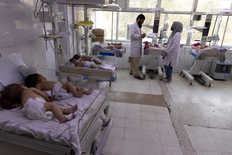 Doctors work at the maternity ward at the Indira Gandhi hospital in Kabul, Afghanistan October 24, 2021. Picture taken October 24, 2021. REUTERS/Jorge Silva