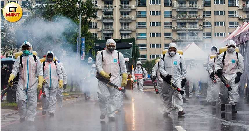 疫情嚴峻，恐升至第三級。示意圖與本案無關。（圖／黃威彬攝）