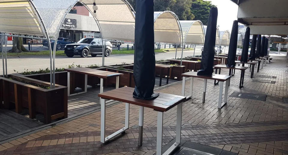 The speed limit along part of the Nepean Highway was reduced to accommodate outdoor dining. Source: Larry Abaloz
