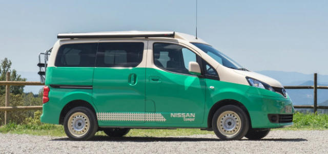 Esta furgoneta camper de Nissan es una oficina modular con azotea para  hacer soñar a los teletrabajadores