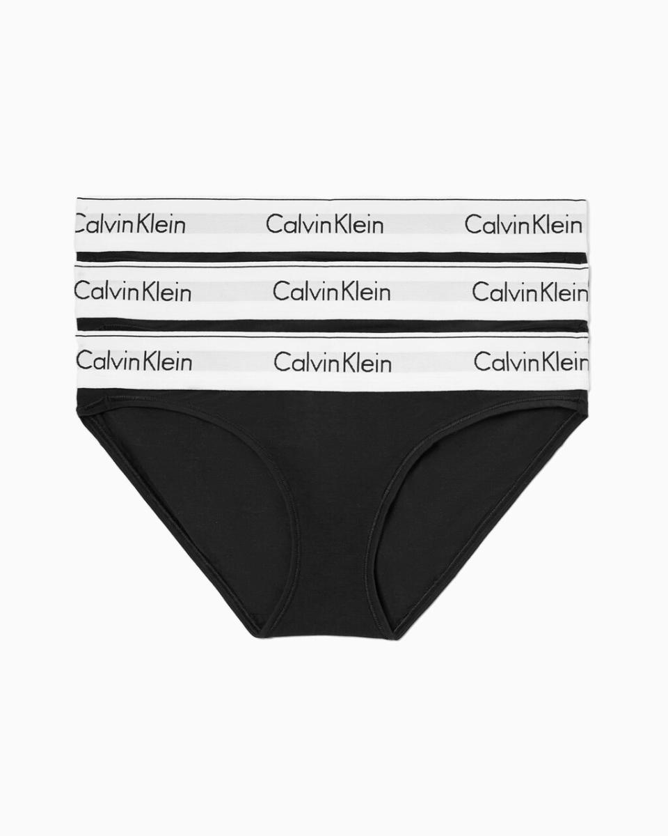 Calvin Klein官網限時減價3折起 滿指定件數額外82折！女裝Bikini內褲最平$271三條/$151入手LogoT恤