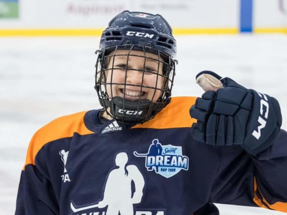 Canadian Jessie Eldridge scored twice Friday as her Team Harvey's downed Team Scotiabank 5-2 in Dream Gap Tour action in Peterborough, Ont. (@PWHPA/Twitter - image credit)