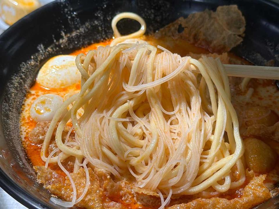 Foon Yew Laksa - Noodles